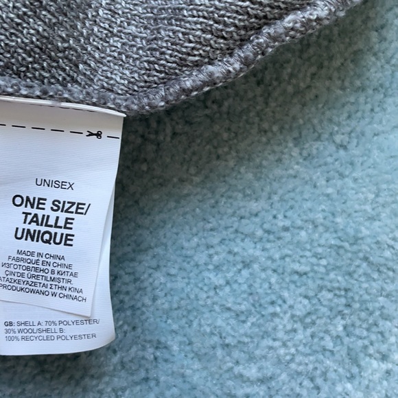 NWOT Northface unisex one size gray winter hat - Picture 5 of 6